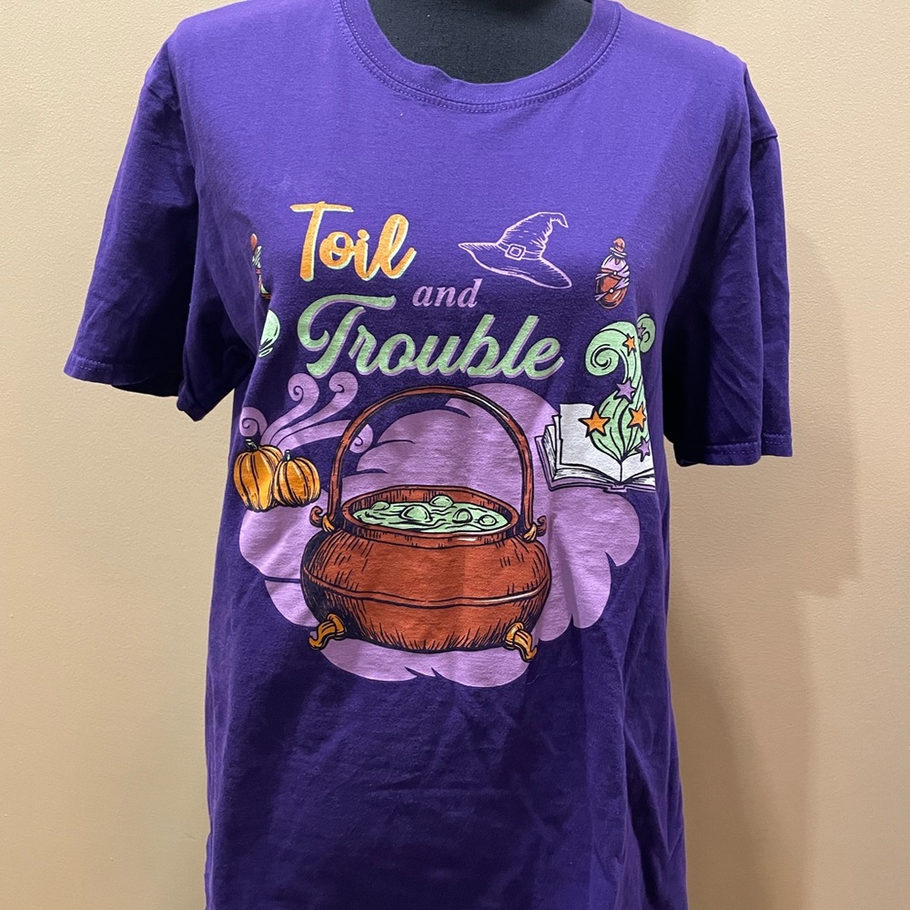 Harry Potter Purple Unisex L Shirt Toil and Trouble Wizard Cauldron Hermione